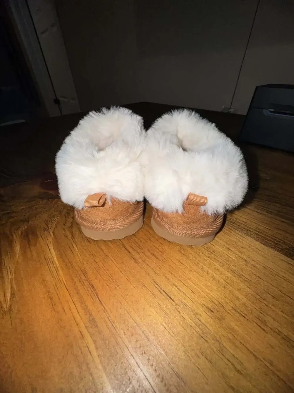 Wonder Nation Toddler Girls Faux Fur Trim Slippers Chestnut Brown Size 5-6